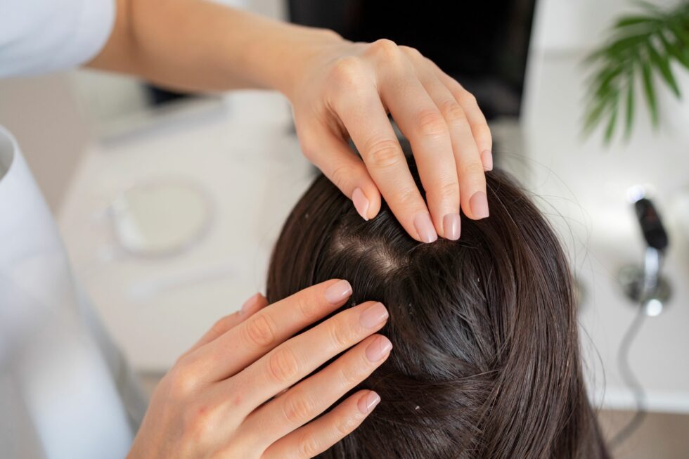 La beauté de vos cheveux commence par un cuir chevelu sain Therapie cheveu